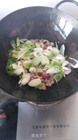 葱爆羊肉的做法步骤:6