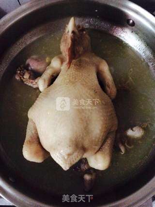 白切鸡的做法步骤：2