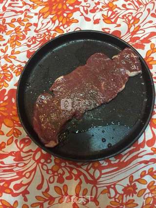 香煎牛排的做法步骤：1