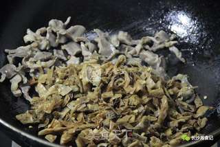 白椒鸡胗(白辣椒鸡胗,卜辣椒鸡胗)的做法步骤:5