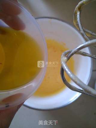 果干小米戚风蛋糕的做法步骤:4
