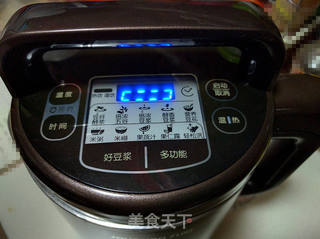 蜂蜜甜梨汁的做法步骤:5