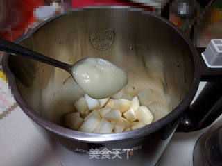 蜂蜜甜梨汁的做法步骤:2