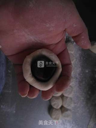 猪手豆沙花卷的做法步骤:20