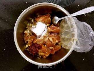 金玉满堂—小米蒸排骨的做法步骤:4
