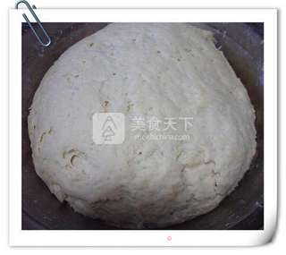 韭菜猪肉包的做法步骤:2