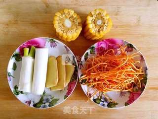 红豆薏米脊骨汤的做法步骤:2