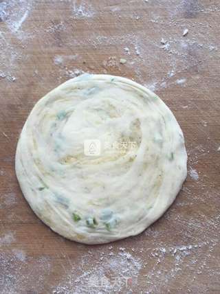 酥脆葱油饼的做法步骤:9