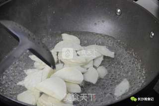 冬笋炒腊肉的做法步骤:3