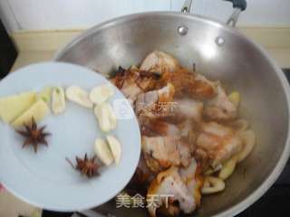 红烧竹笋走油肉的做法步骤:9