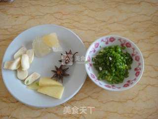红烧竹笋走油肉的做法步骤:2