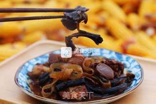 小鸡炖蘑菇(农家柴鸡榛蘑炖粉条子)的做法步骤:12
