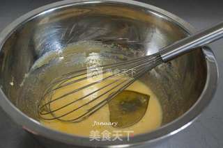 草莓慕斯蛋糕的做法步骤:2