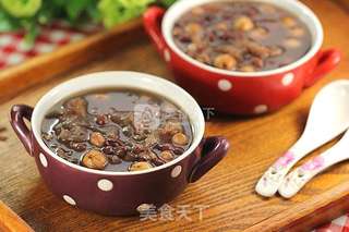 红豆花生莲子银耳羹的做法步骤:7