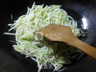 雪菜蚕豆夜开花羹的做法步骤：4