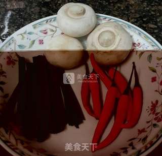 泰式冬阴功的做法步骤:2