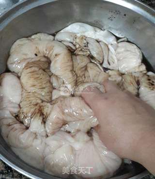 红烧肥肠的做法步骤:2