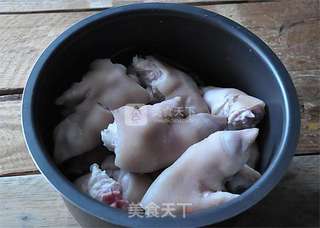 电压力锅版卤猪蹄的做法步骤：6