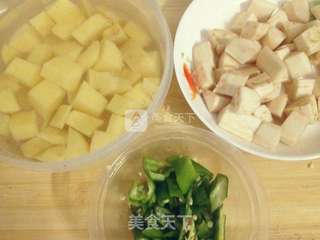 地三鲜的做法步骤:2