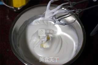 八寸泡浴公主蛋糕的做法步骤：1