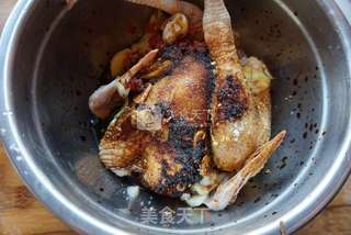 电饭煲蜜汁烤鸡的做法步骤:2