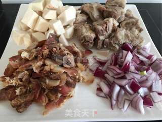 腊味焖饭的做法步骤:2