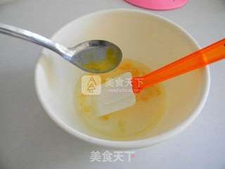 迷你蔓越莓麦芬蛋糕的做法步骤:2