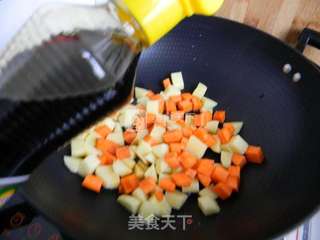 土豆胡萝卜焖饭的做法步骤:5