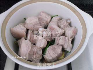 东坡肉的做法步骤:7