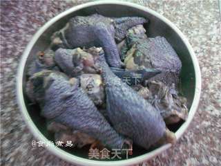 花旗参炖乌鸡的做法步骤:4