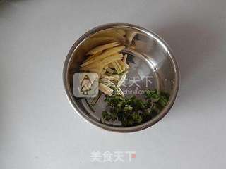 平菇豆腐鱼汤的做法步骤:3