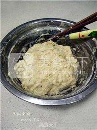 【自制健康美味小吃】黑椒鱼饼的做法步骤:4