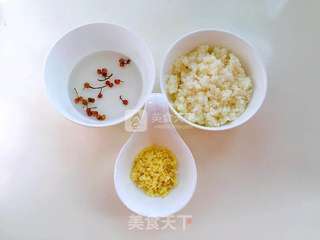 红烧狮子头的做法步骤:2