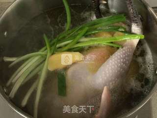 香菇竹荪老鸡汤的做法步骤:3