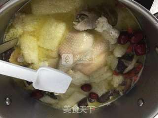 香菇竹荪老鸡汤的做法步骤:11