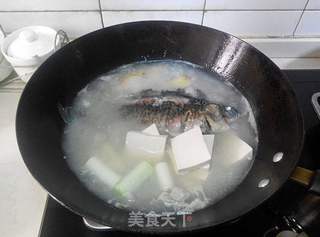 清淡滋补——鲫鱼豆腐汤的做法步骤:6