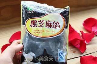 寓意美好的【黑芝麻紫薯汤圆】的做法步骤:2