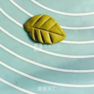 紫薯玫瑰花环馒头的做法步骤:13