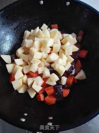 腊肉焖饭的做法步骤:4