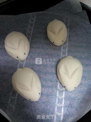 小兔子馒头的做法步骤:8