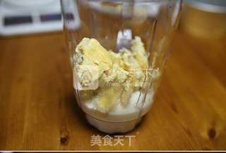 榴莲蛋糕(榴莲慕斯)制作方法的做法步骤:3
