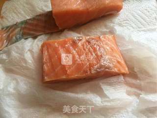 三文鱼刺身的做法步骤:3