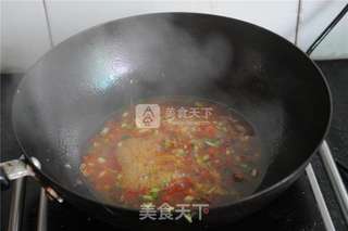 剁辣椒蒸鲫鱼的做法步骤:6