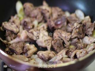 风靡大街小巷的黄焖鸡米饭在家做--秘制黄焖鸡米饭的做法步骤:5