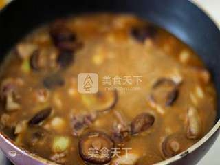 风靡大街小巷的黄焖鸡米饭在家做--秘制黄焖鸡米饭的做法步骤:8