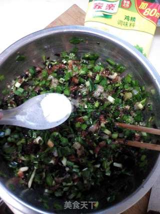 韭菜虾仁水饺的做法步骤:7