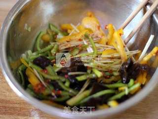 木耳脆生生的秘诀--脆拌秋木耳的做法步骤:7