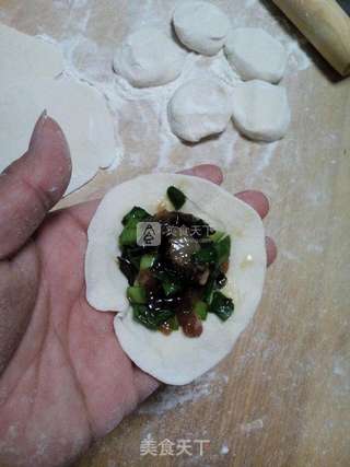 韭菜虾仁水饺的做法步骤:11
