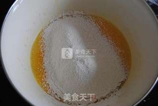 牛油果草莓奶酪卷的做法步骤:4