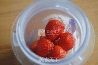 牛油果草莓奶酪卷的做法步骤:13
